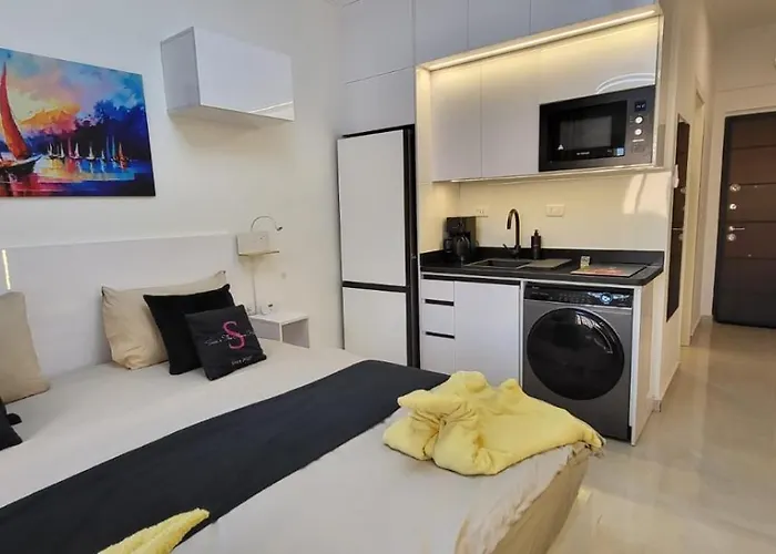 Modern With Sea View Und Large Roof Terrace Apartment